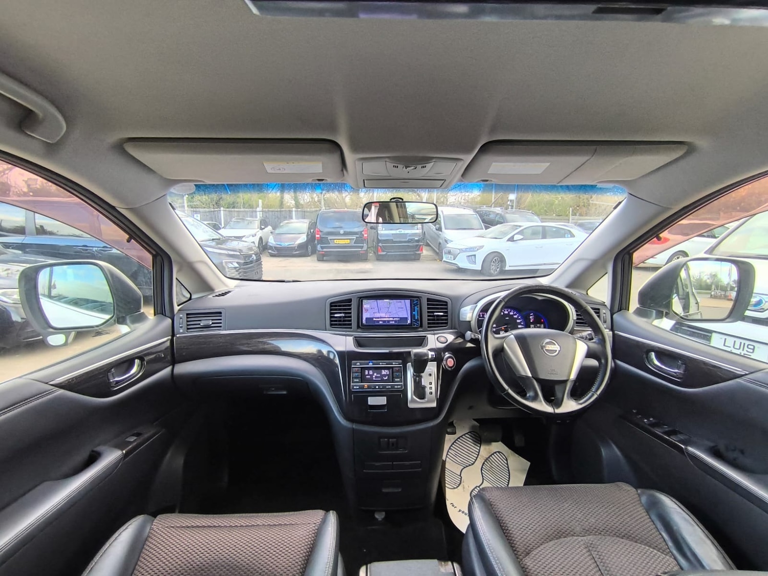 Used Nissan Elgrand 2012 for sale - 78143781: Photo 13