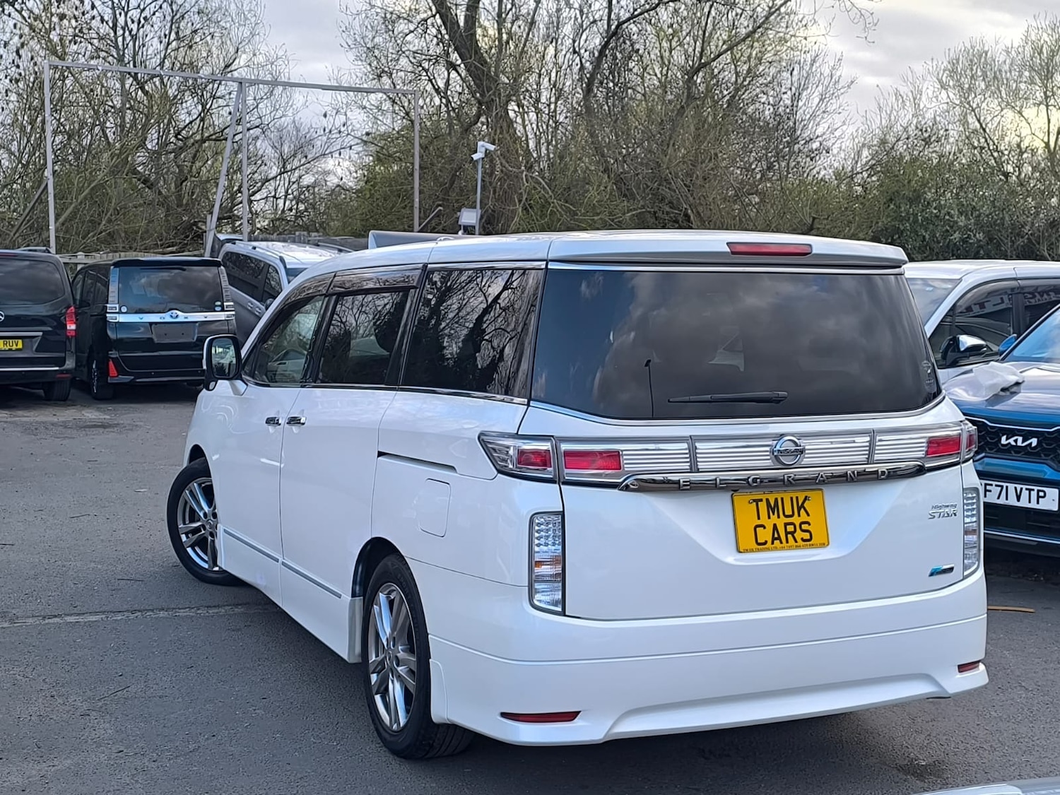 Used Nissan Elgrand 2012 for sale - 78143781: Photo 4