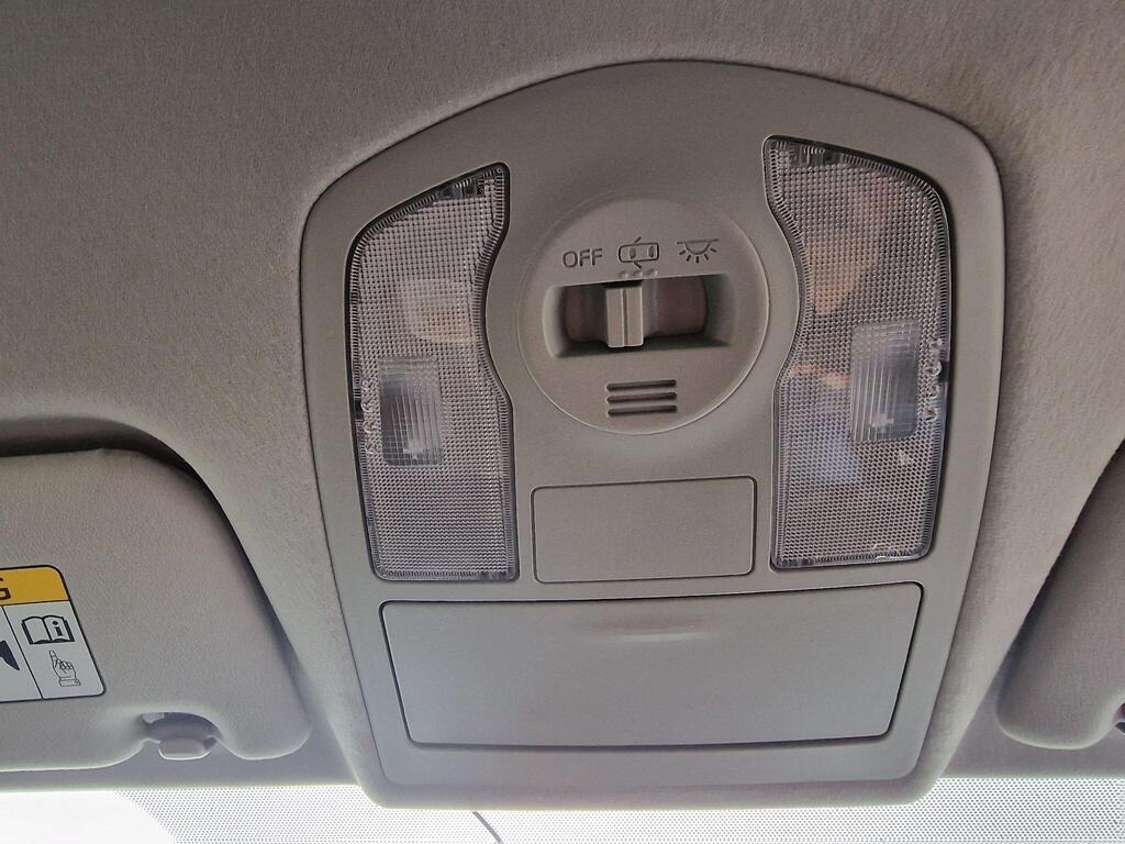 Used Toyota Prius+ 2017 for sale - 77336189: Photo 17