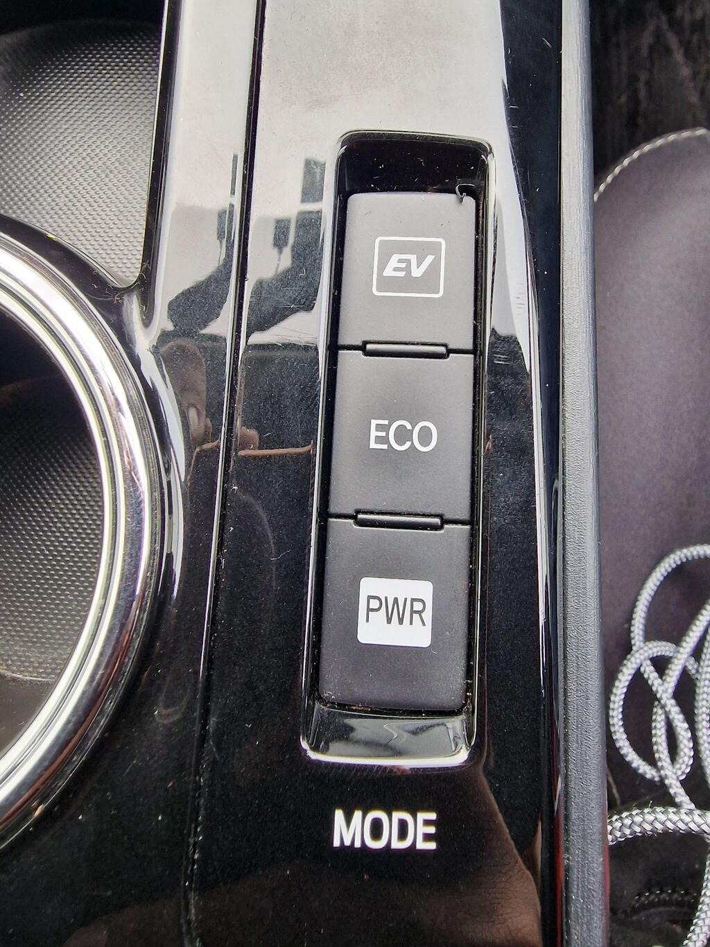 Used Toyota Prius+ 2017 for sale - 77336189: Photo 18