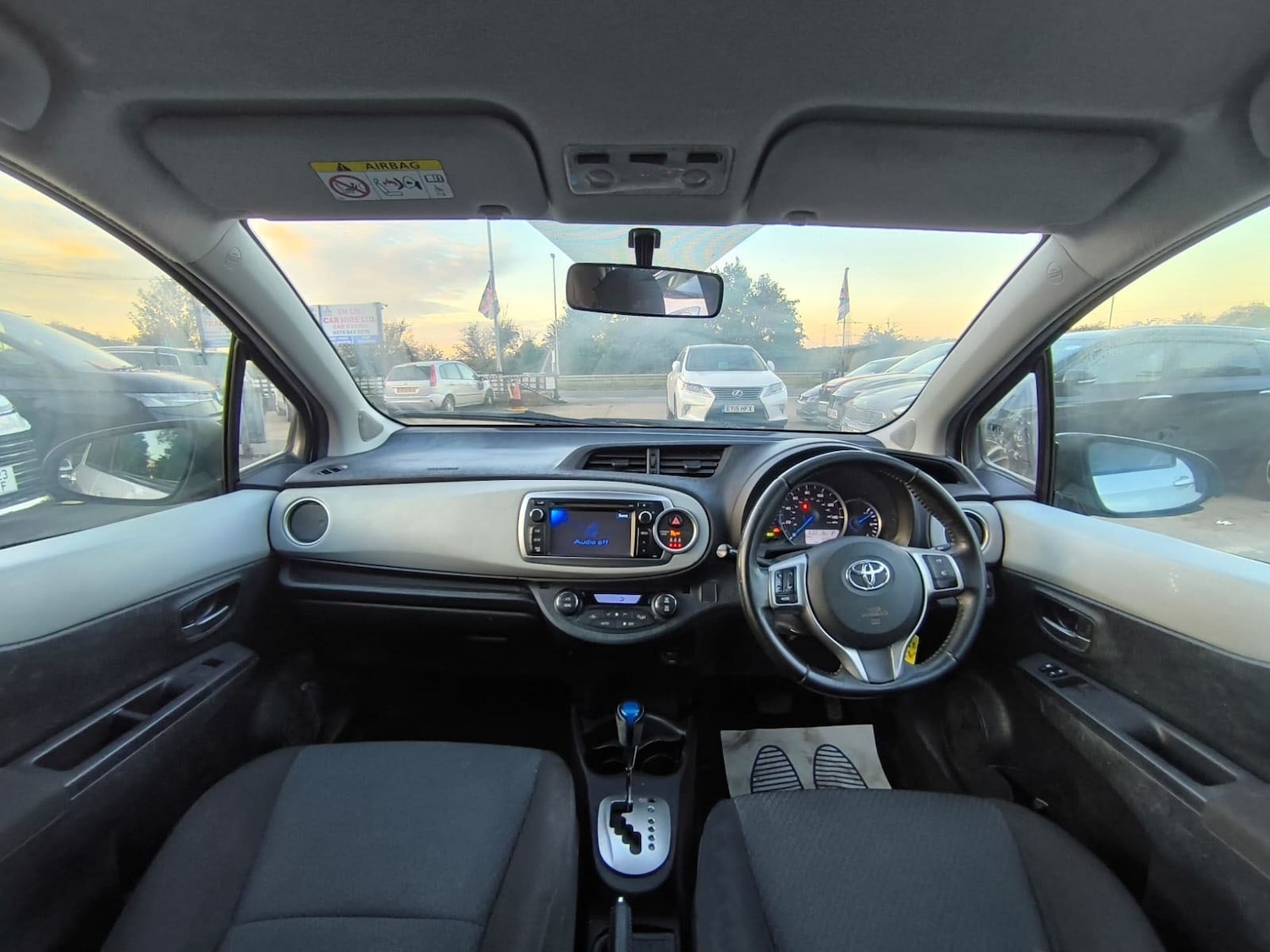 Used Toyota Yaris 2013 for sale - 76363515: Photo 12