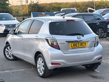 Used Toyota Yaris 2013 for sale - 76363515: Photo