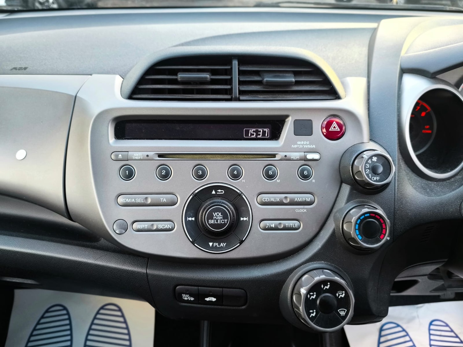 Used Honda Jazz 2009 for sale - 76831762: Photo 14