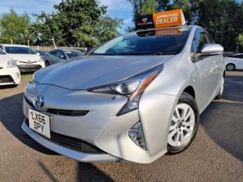Used Toyota Prius 2016 for sale - 74261520: Photo