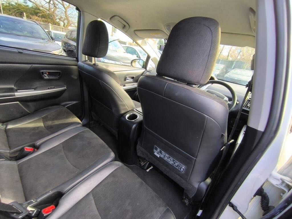 Used Toyota Prius+ 2020 for sale - 76437131: Photo 13