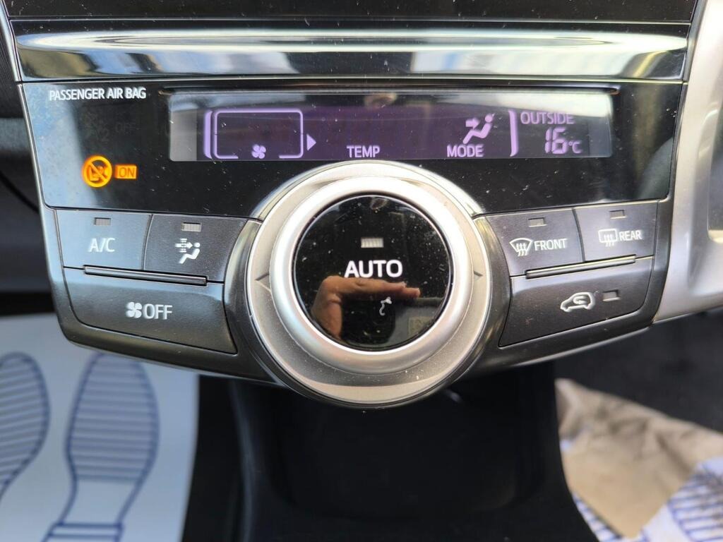 Used Toyota Prius+ 2020 for sale - 76437131: Photo 23