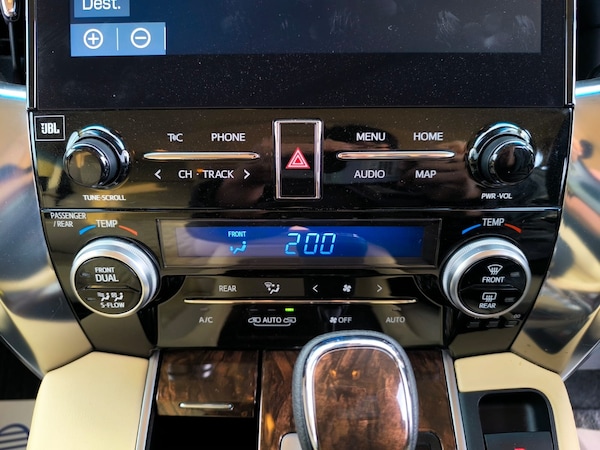 Used Toyota Alphard 2020 for sale - 76206283: Photo 32