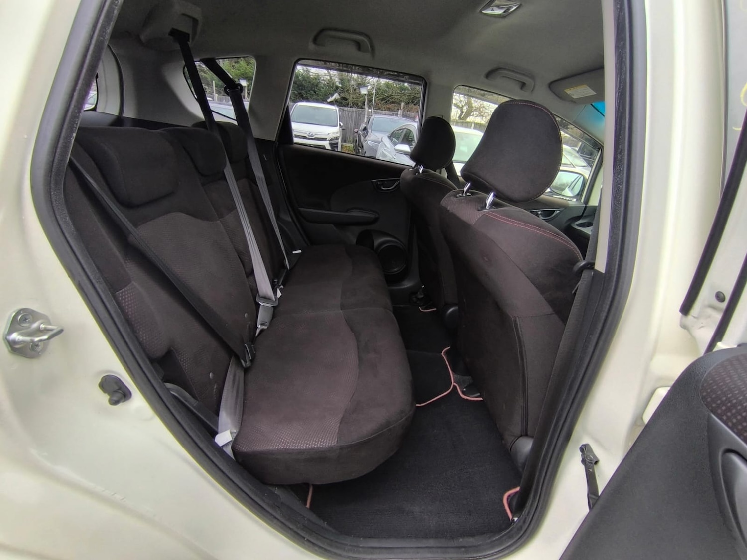 Used Honda Jazz 2013 for sale - 77003579: Photo 12