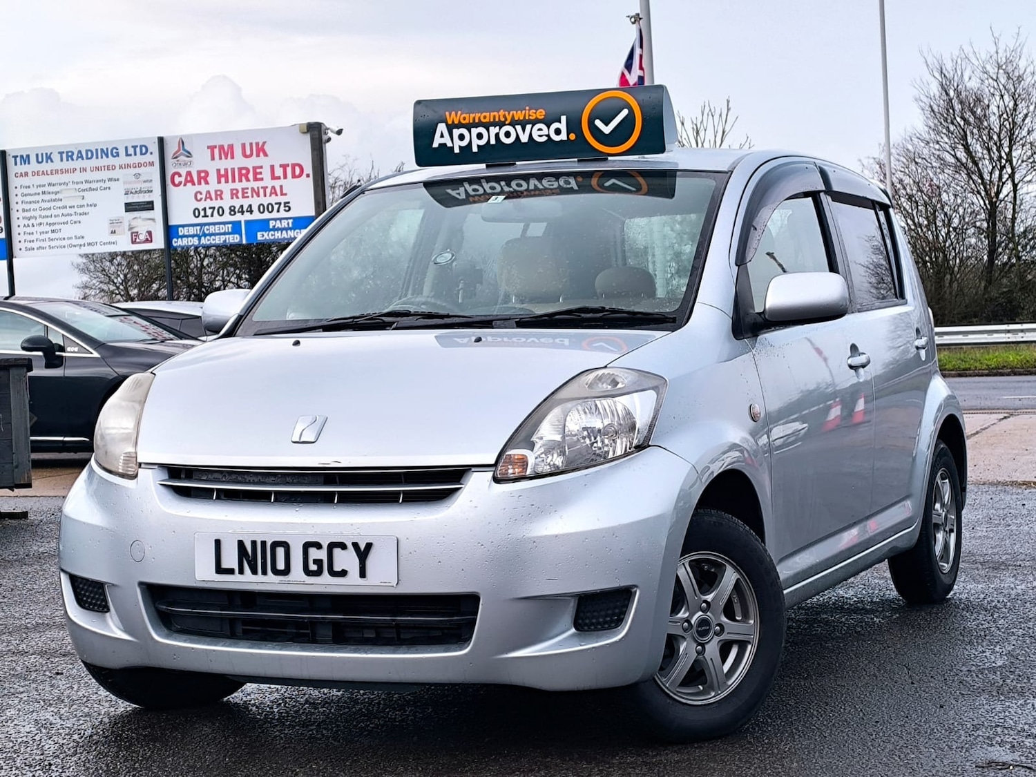 Used Toyota Passo 2010 for sale - 77377831: Photo 2