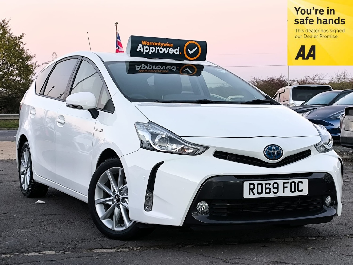 Used Toyota Prius+ 2019 for sale - 76611731: Photo 1