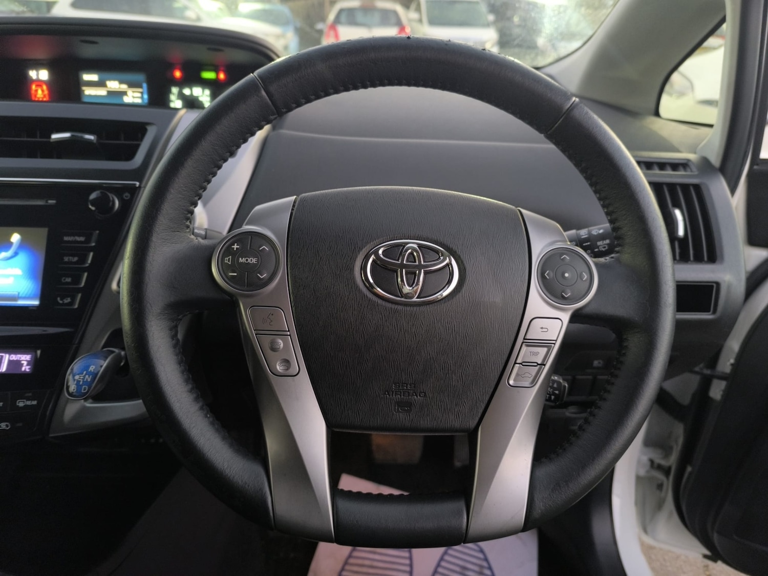 Used Toyota Prius+ 2019 for sale - 76611731: Photo 15