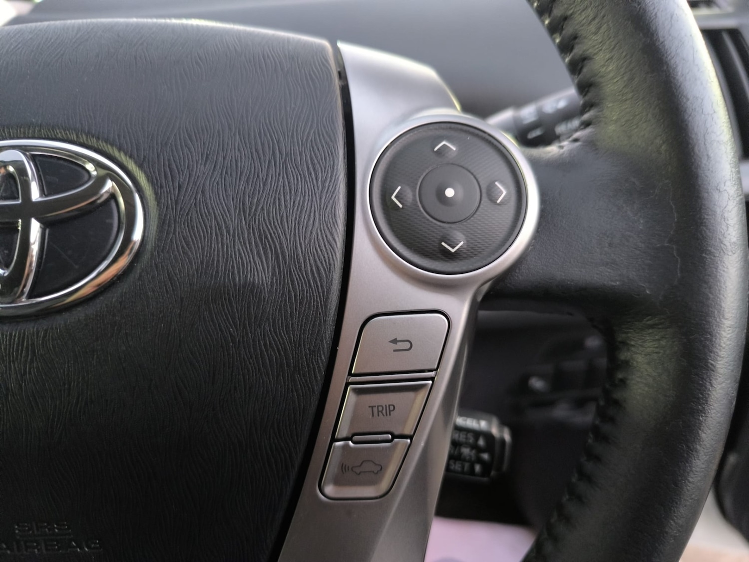 Used Toyota Prius+ 2019 for sale - 76611731: Photo 17