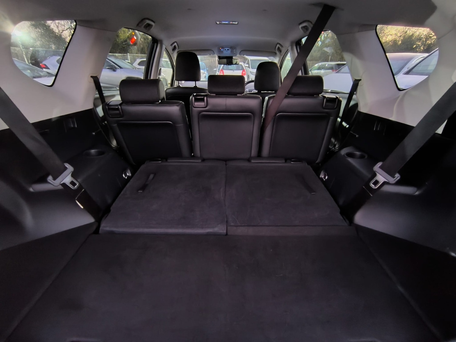 Used Toyota Prius+ 2019 for sale - 76611731: Photo 29