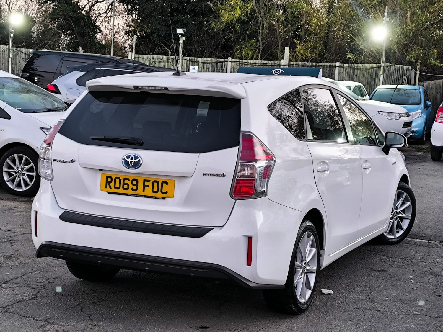 Used Toyota Prius+ 2019 for sale - 76611731: Photo 5