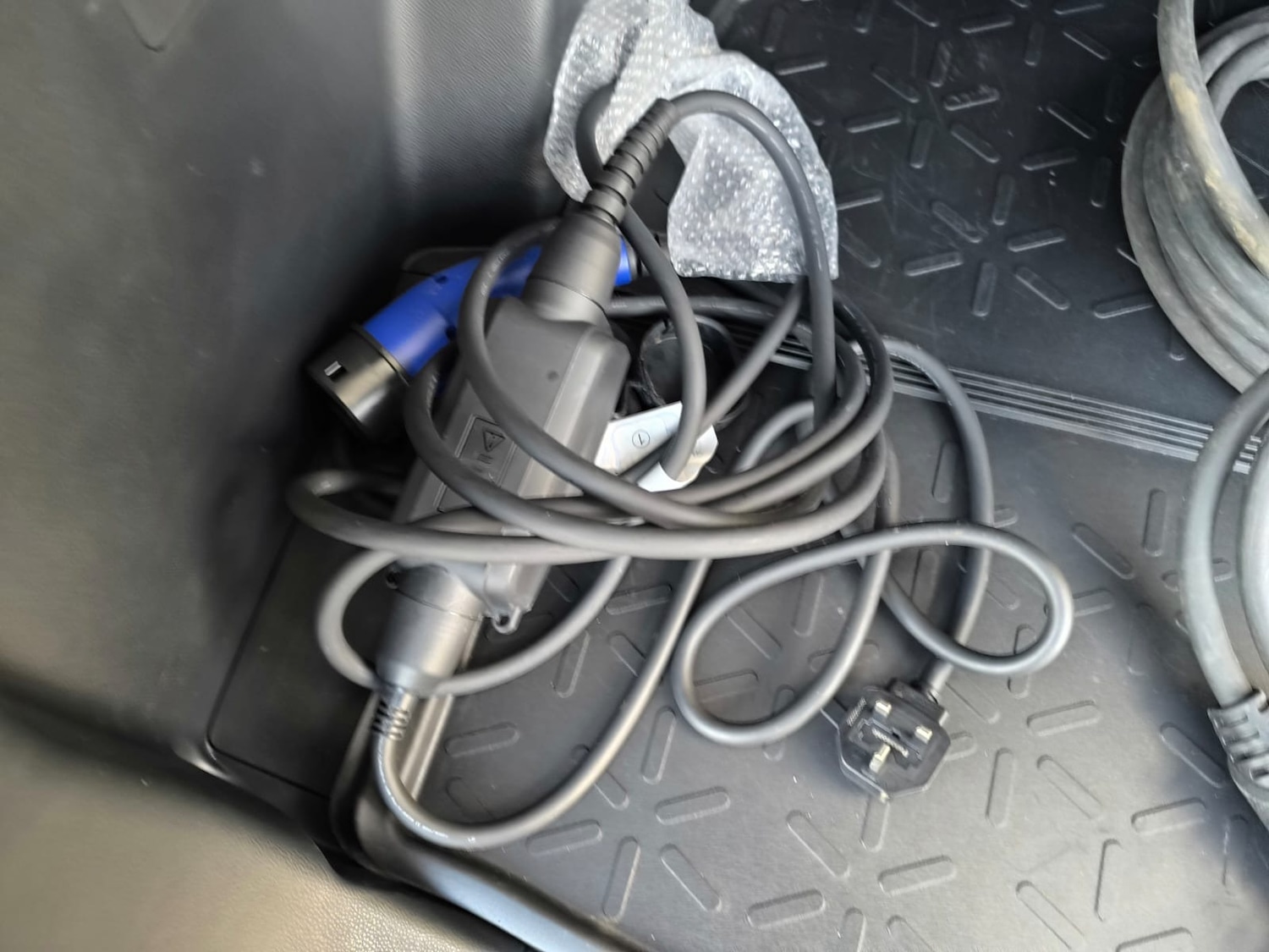 Used Toyota RAV4 2022 for sale - 77845267: Photo 38