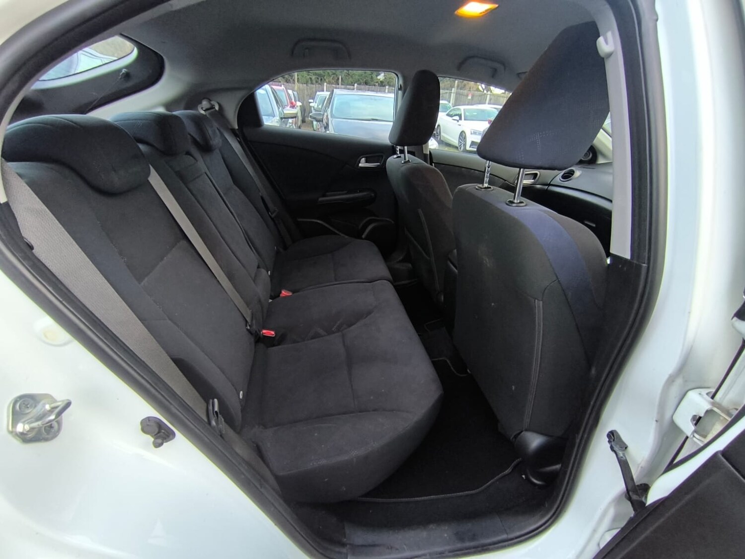 Used Honda Civic 2013 for sale - 77461085: Photo 11