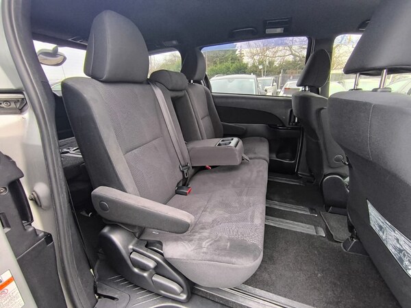 Used Toyota Estima 2018 for sale - 73276325: Photo 10