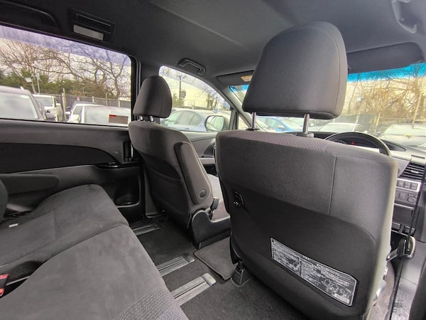 Used Toyota Estima 2018 for sale - 73276325: Photo 12