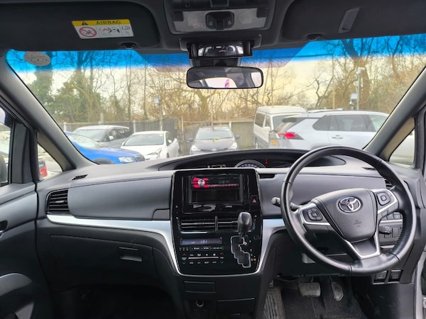 Used Toyota Estima 2018 for sale - 73276325: Photo 15