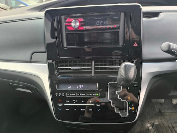Used Toyota Estima 2018 for sale - 73276325: Photo 20