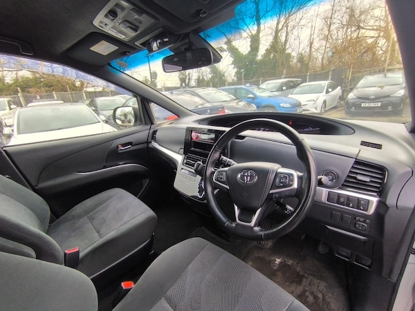 Used Toyota Estima 2018 for sale - 73276325: Photo 9