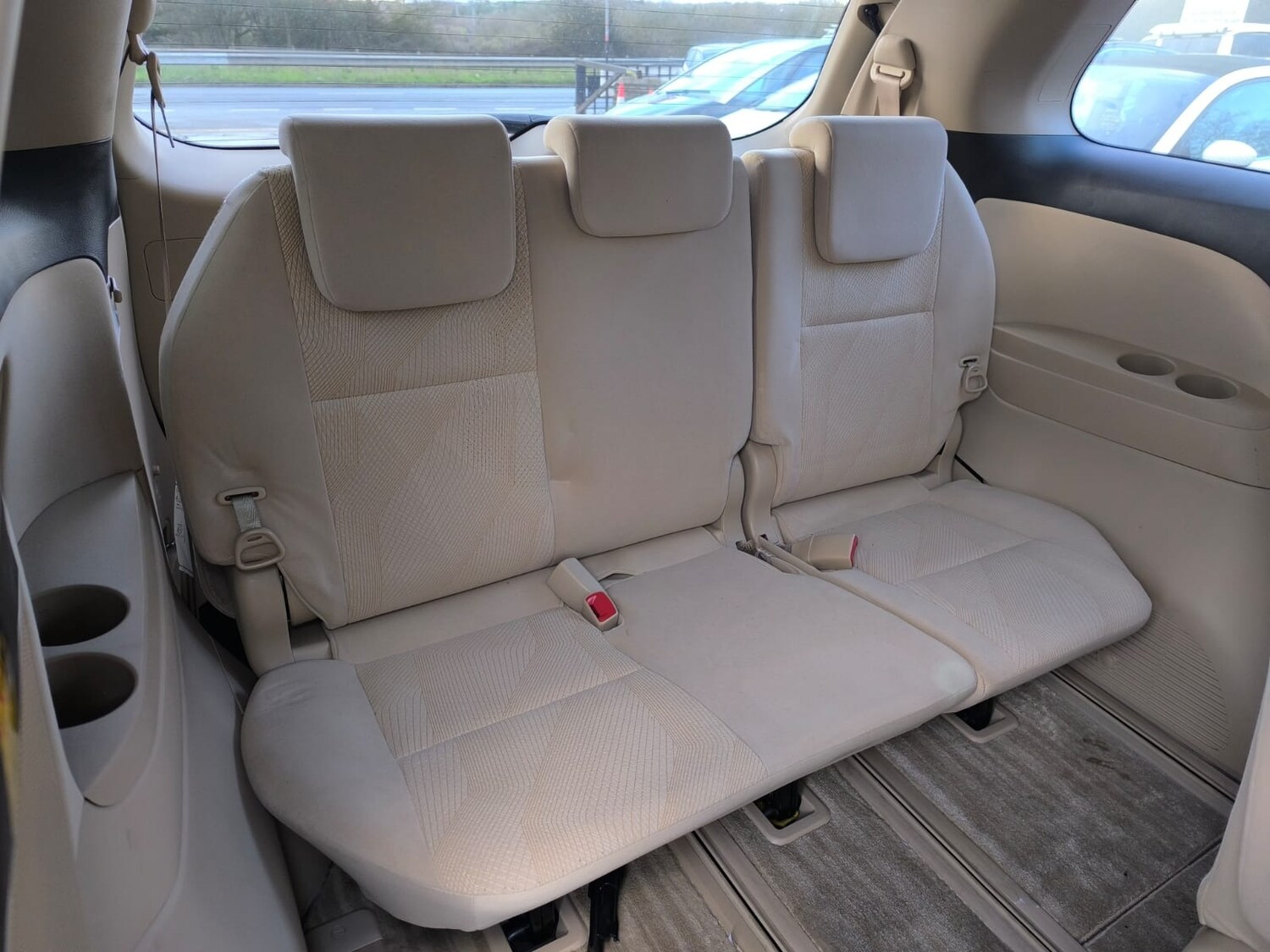 Used Toyota Estima 2013 for sale - 77676098: Photo 13