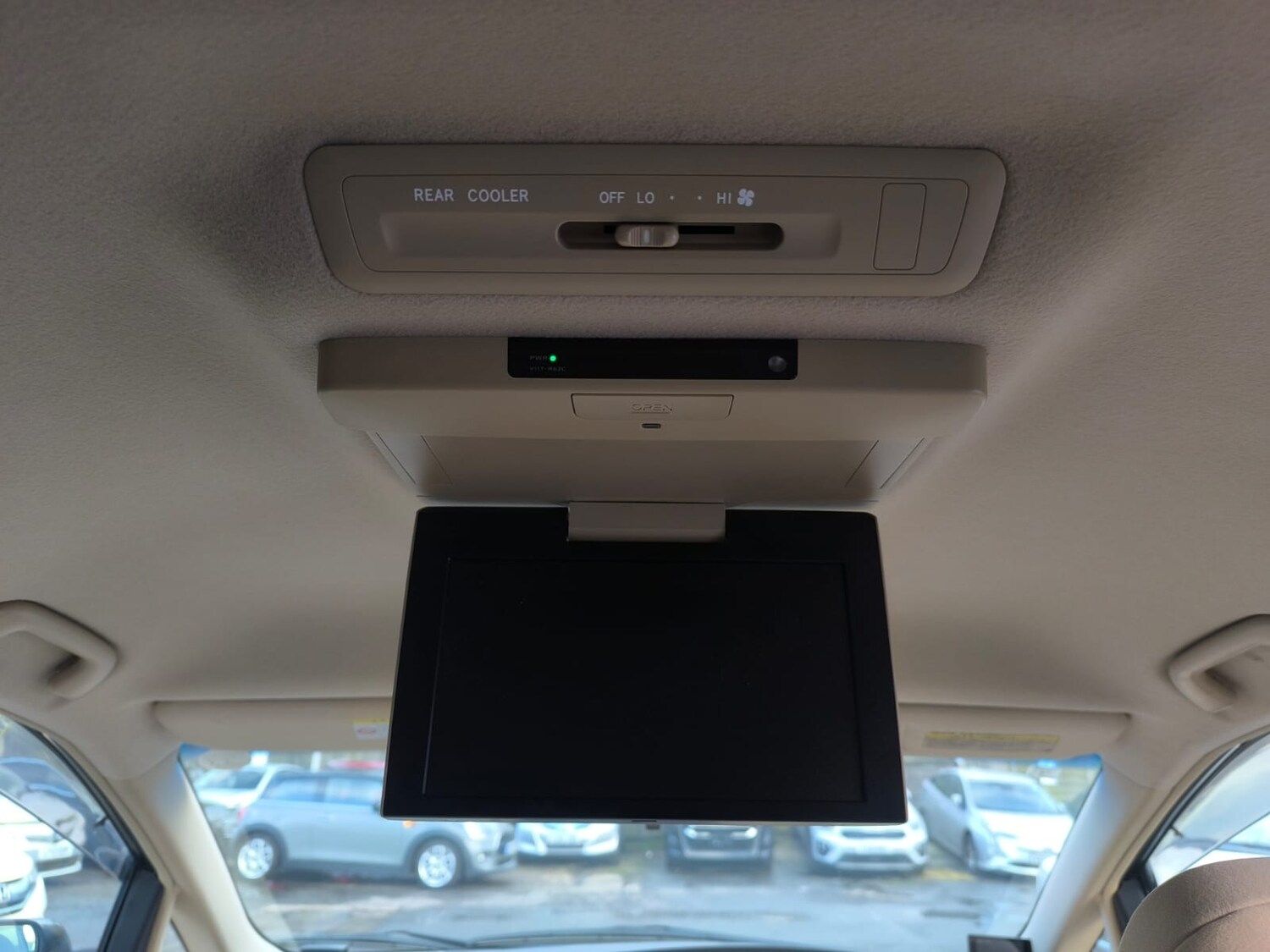 Used Toyota Estima 2013 for sale - 77676098: Photo 22