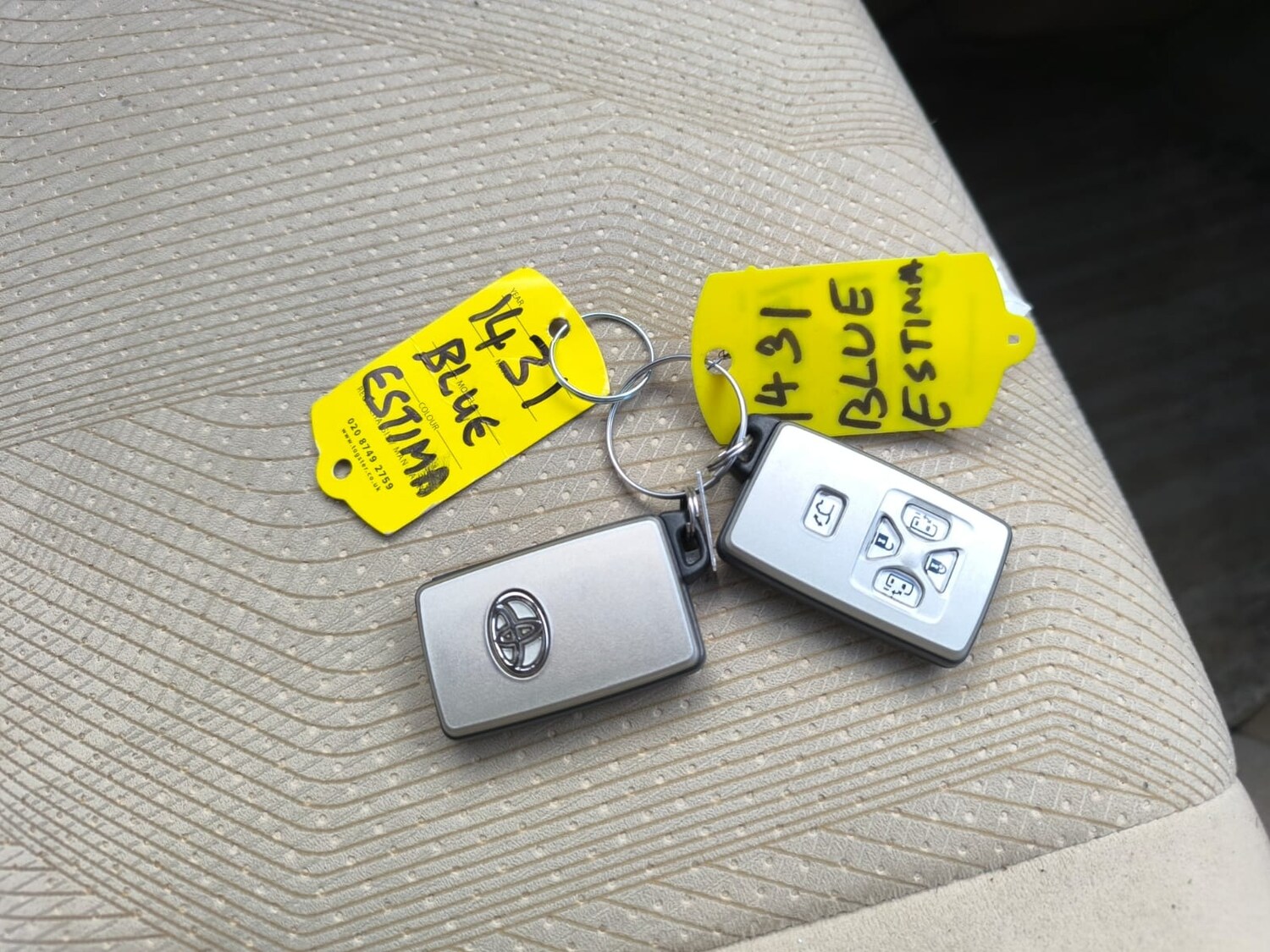 Used Toyota Estima 2013 for sale - 77676098: Photo 28