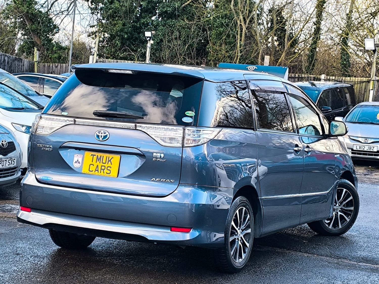 Used Toyota Estima 2013 for sale - 77676098: Photo 3
