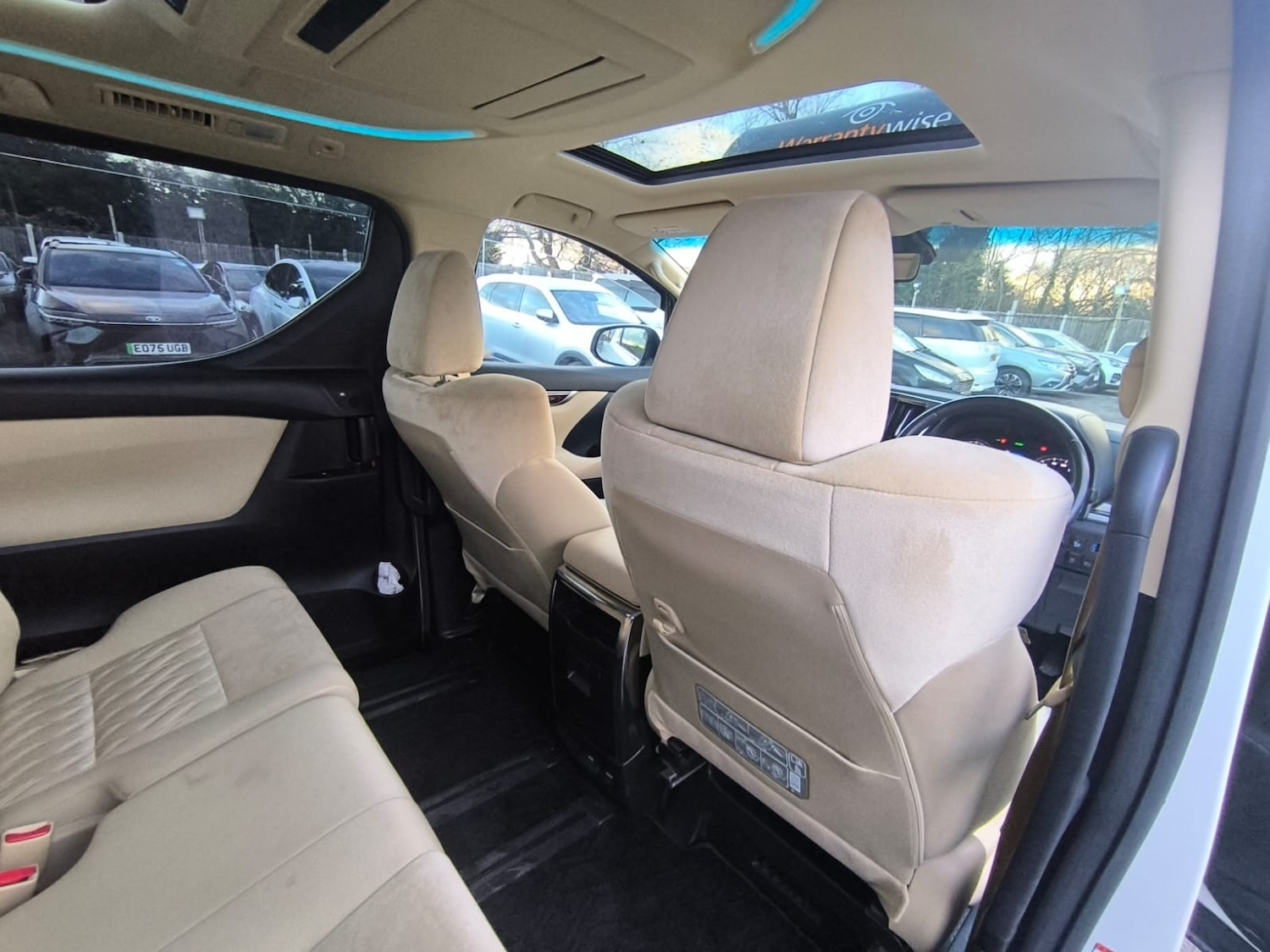 Used Toyota Alphard 2019 for sale - 77167864: Photo 12
