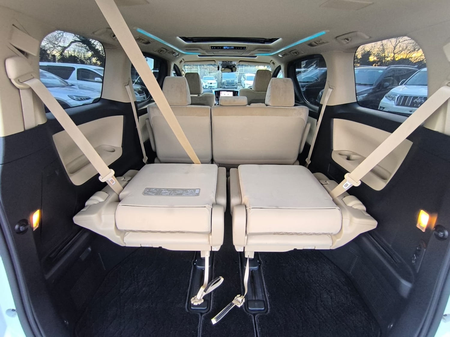 Used Toyota Alphard 2019 for sale - 77167864: Photo 40