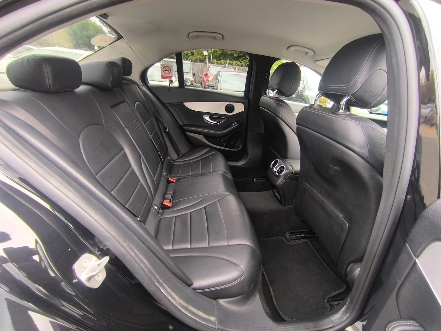 Used Mercedes-Benz C Class 2017 for sale - 76309875: Photo 11