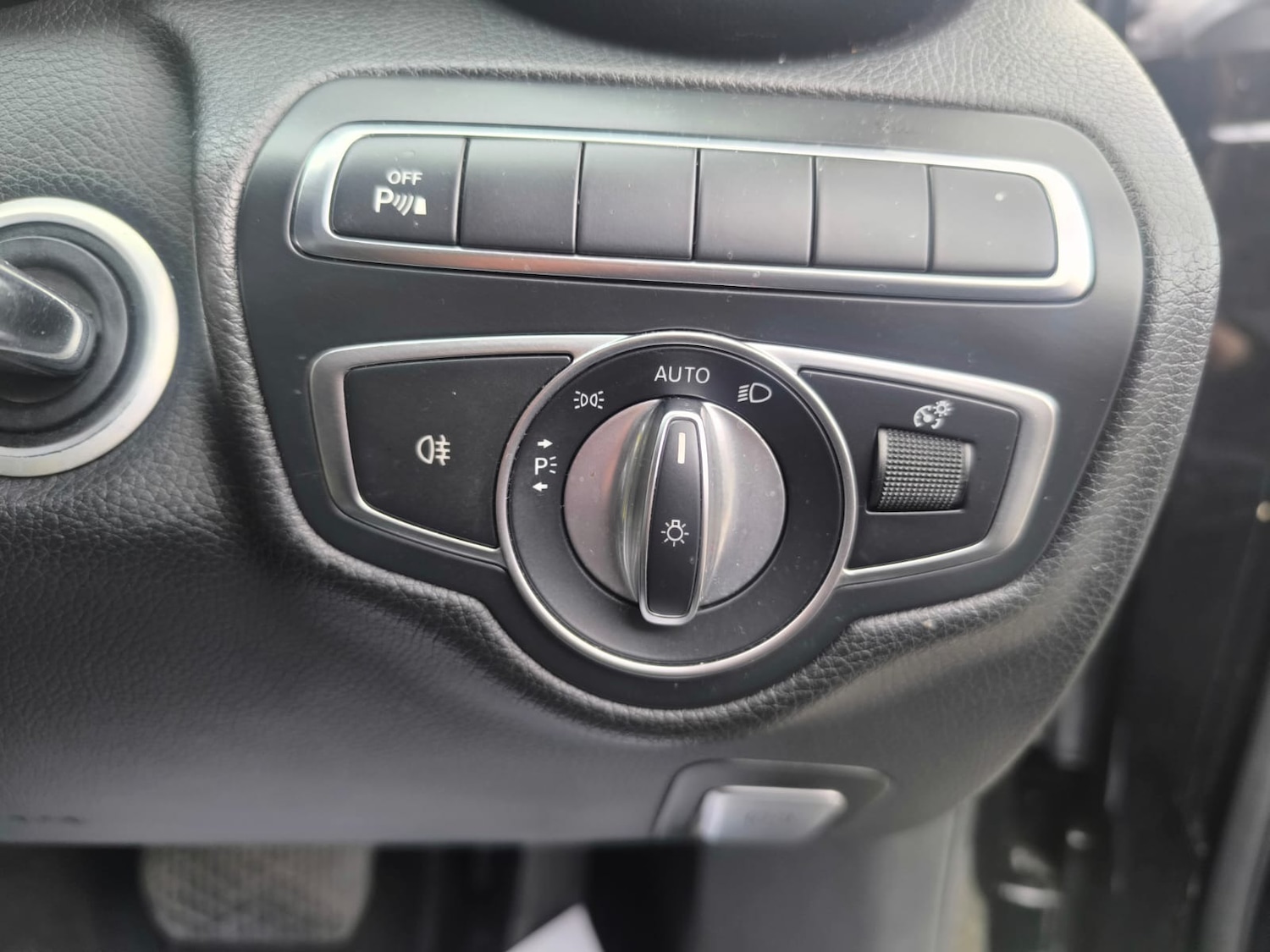 Used Mercedes-Benz C Class 2017 for sale - 76309875: Photo 27