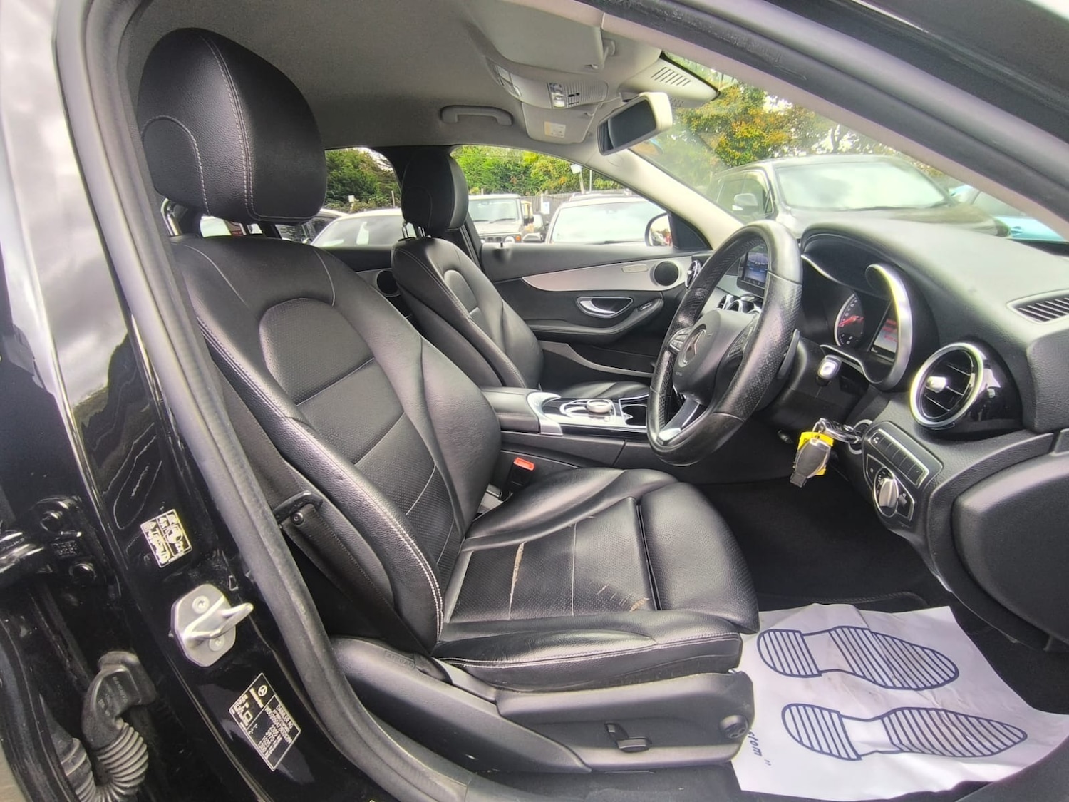 Used Mercedes-Benz C Class 2017 for sale - 76309875: Photo 9