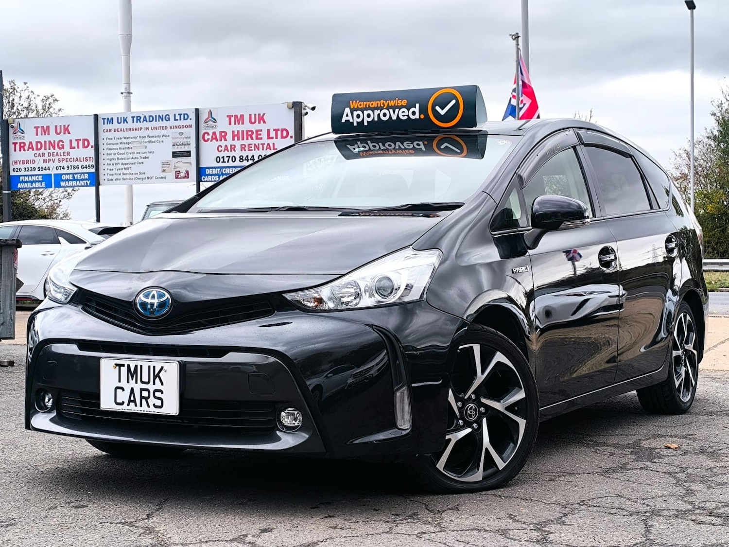 Used Toyota Prius+ 2019 for sale - 76450493: Photo 2