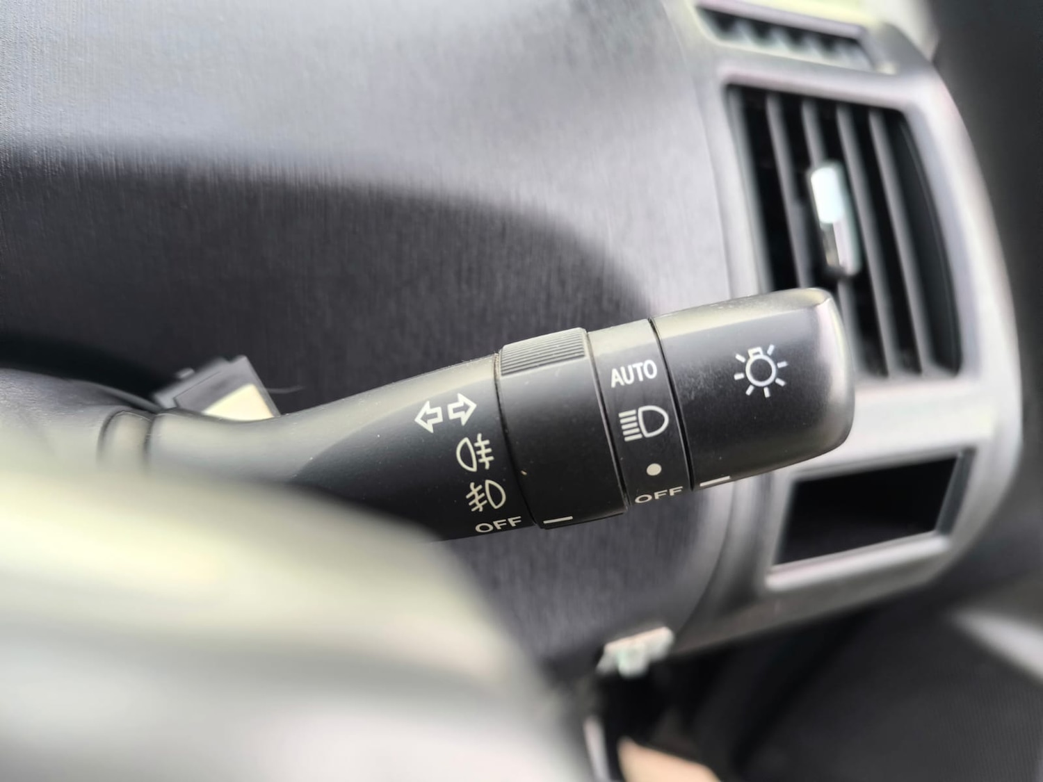 Used Toyota Prius+ 2019 for sale - 76450493: Photo 23