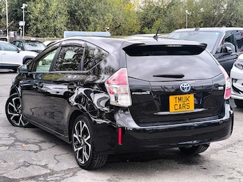 Used Toyota Prius+ 2019 for sale - 76450493: Photo