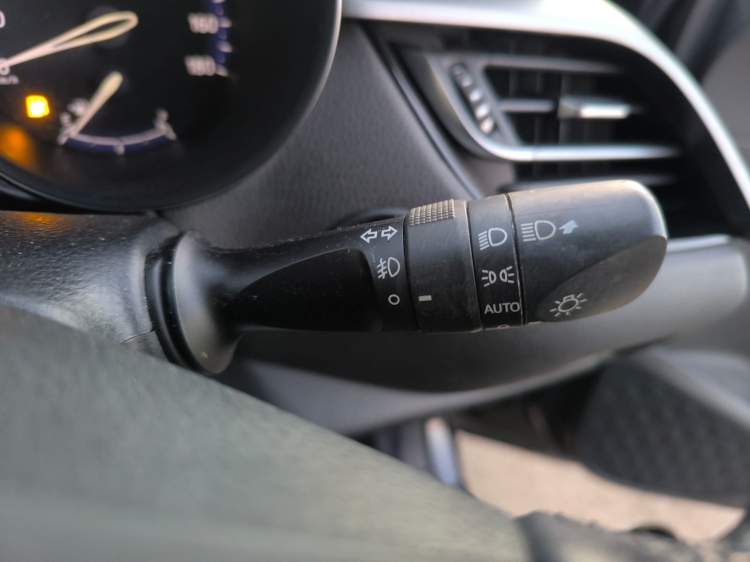 Used Toyota C-HR 2019 for sale - 77148287: Photo 24