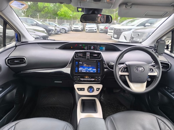 Used Toyota Prius 2016 for sale - 75407858: Photo 16