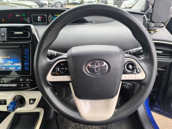 Used Toyota Prius 2016 for sale - 75407858: Photo 17