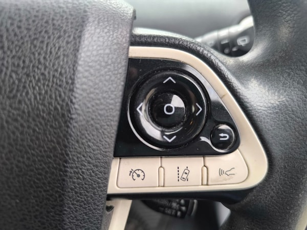 Used Toyota Prius 2016 for sale - 75407858: Photo 19