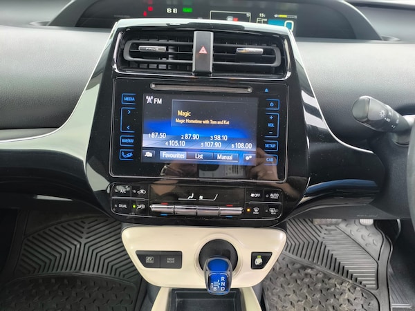 Used Toyota Prius 2016 for sale - 75407858: Photo 21