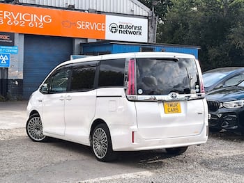 Used Toyota Noah 2019 for sale - 79672731: Photo