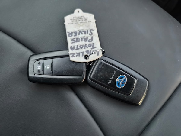 Used Toyota Prius 2016 for sale - 74624103: Photo 10