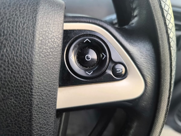 Used Toyota Prius 2016 for sale - 74624103: Photo 22