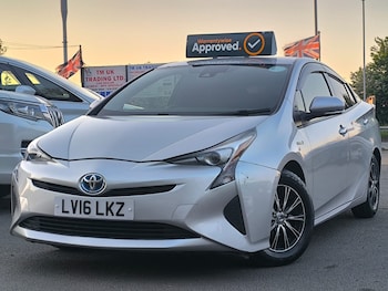 Used Toyota Prius 2016 for sale - 74624103: Photo