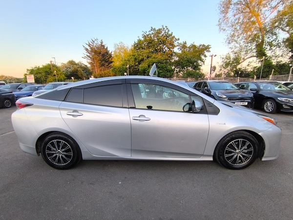 Used Toyota Prius 2016 for sale - 74624103: Photo 6
