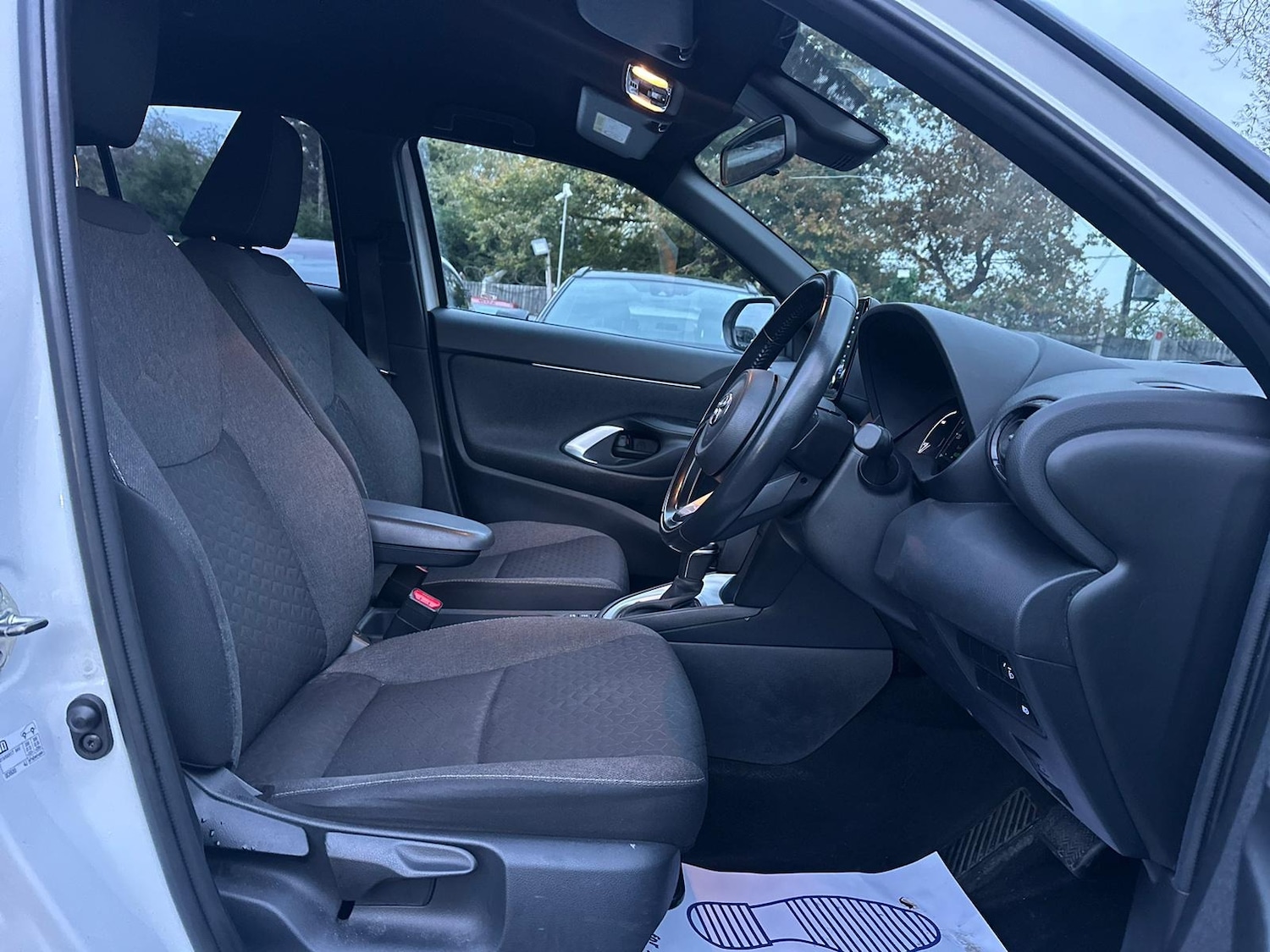 Used Toyota Yaris Cross 2022 for sale - 76449871: Photo 21