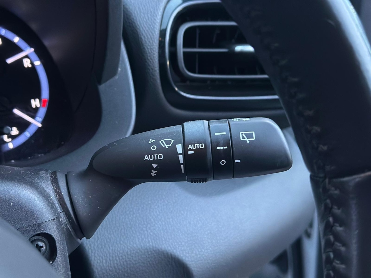 Used Toyota Yaris Cross 2022 for sale - 76449871: Photo 38