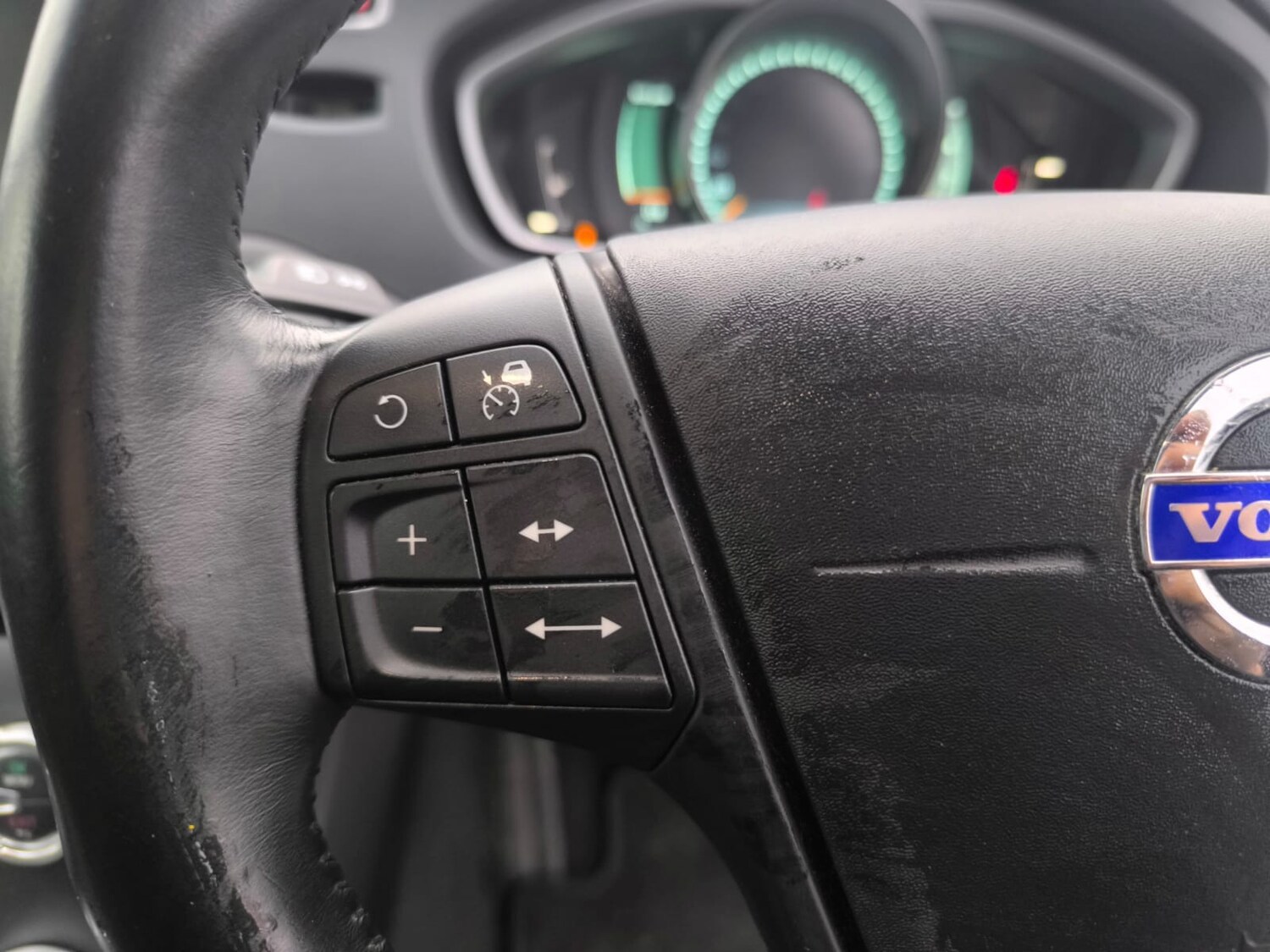 Used Volvo V40 2014 for sale - 77567661: Photo 16